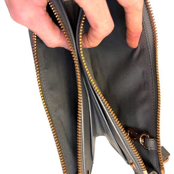 Danger Dover Convertible Clutch Wallet crossbody gray - Picture 8 of 8